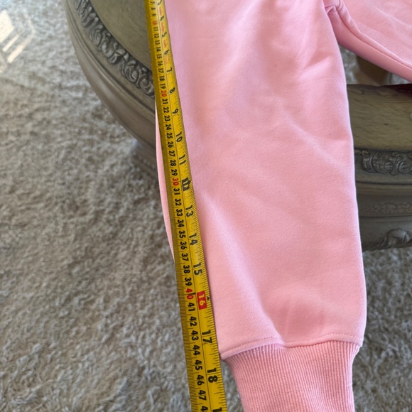 Alo Yoga Make Waves Hoodie Sunset Pink Tonal Size Medium Gym Beach Workout NWT - Picture 7 of 9